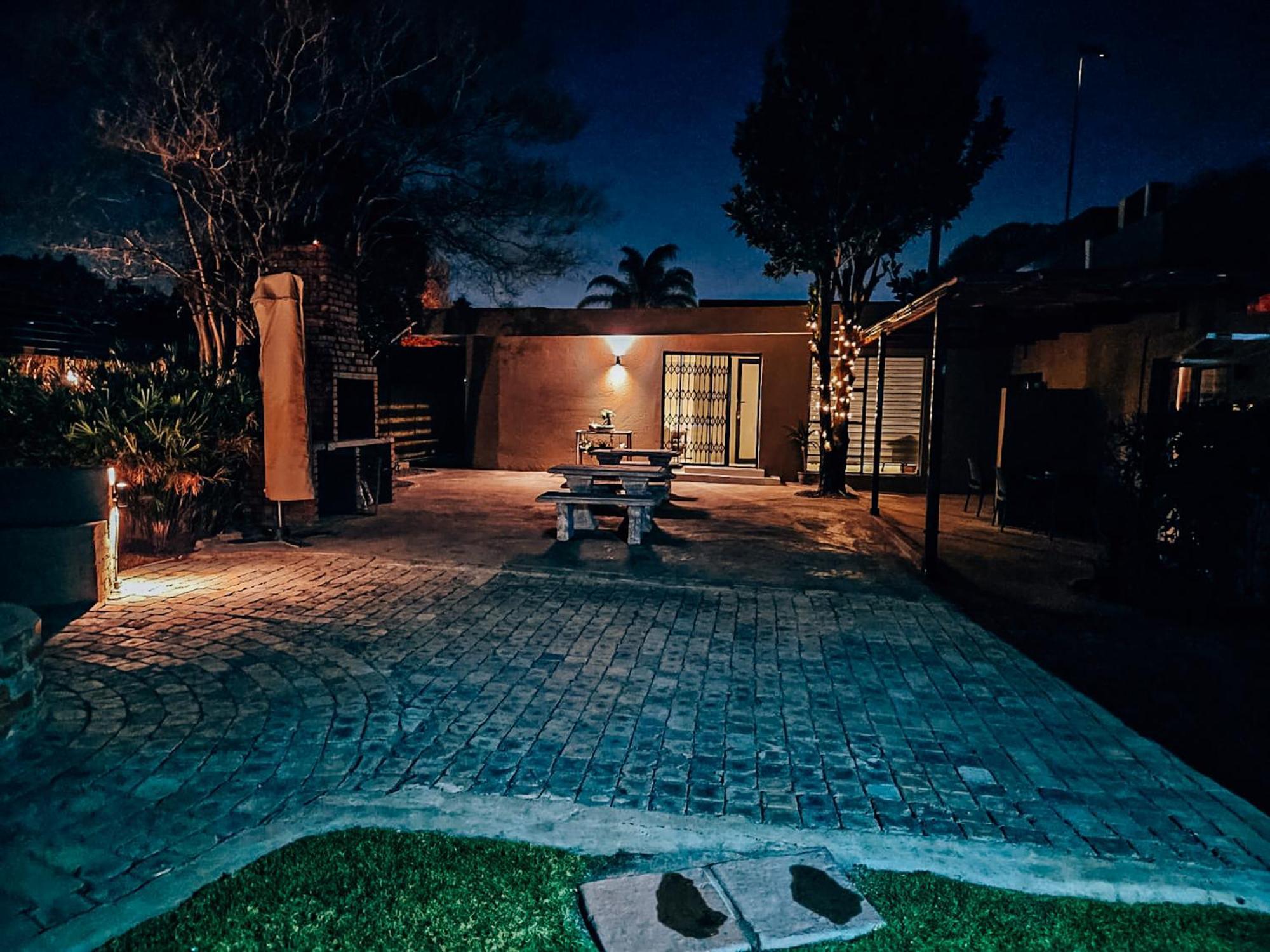 Bosveld In Die Stad 2 Guesthouse アルバートン エクステリア 写真