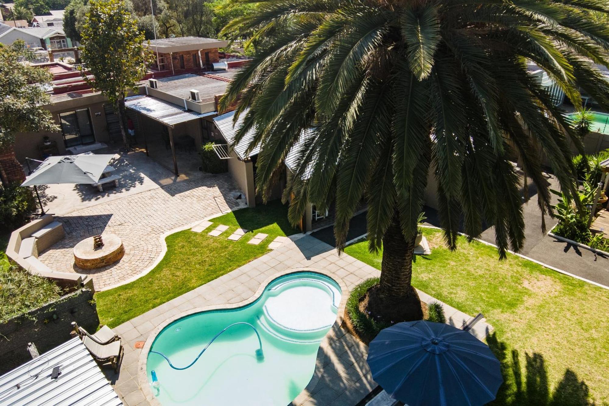 Bosveld In Die Stad 2 Guesthouse アルバートン エクステリア 写真