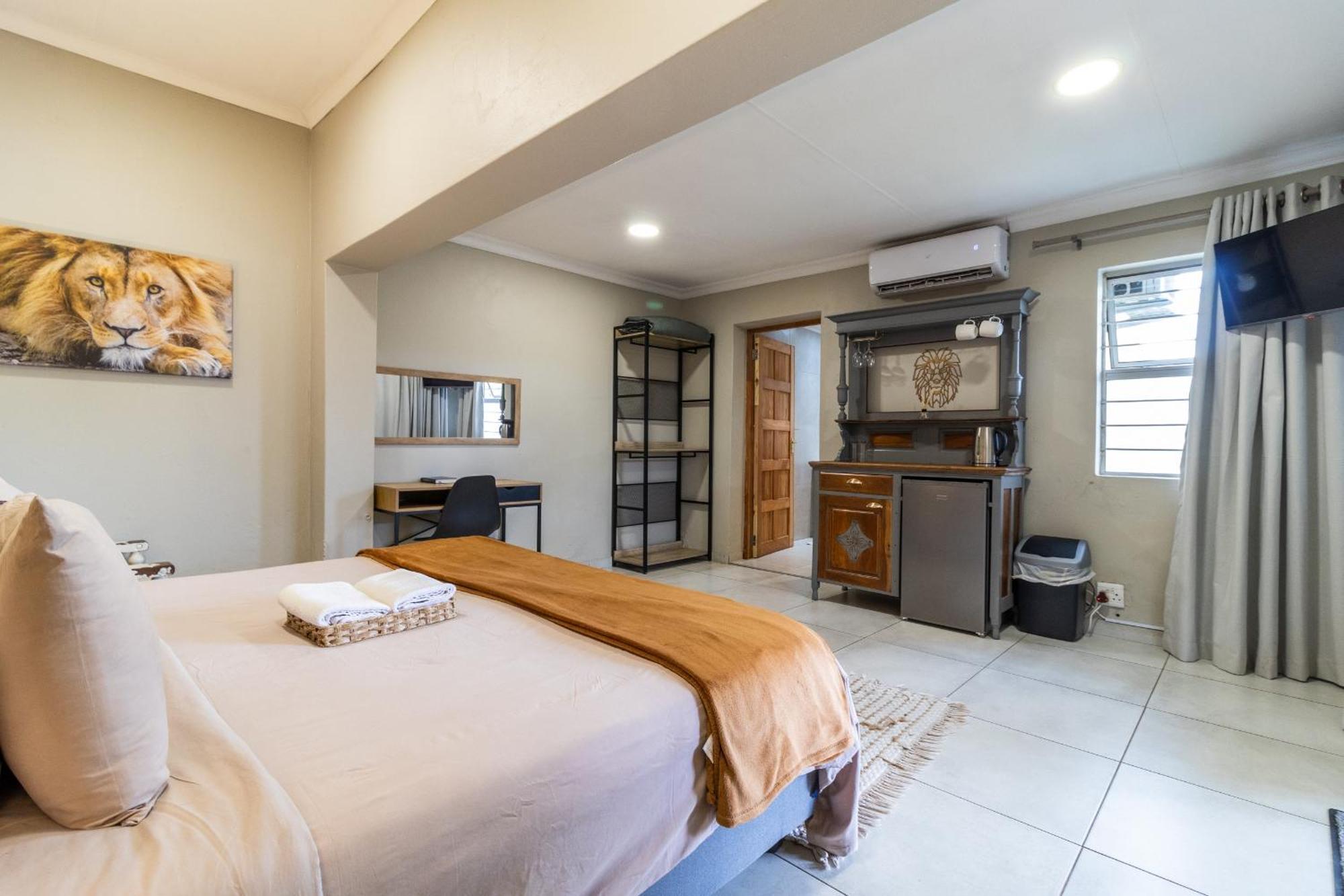 Bosveld In Die Stad 2 Guesthouse アルバートン エクステリア 写真